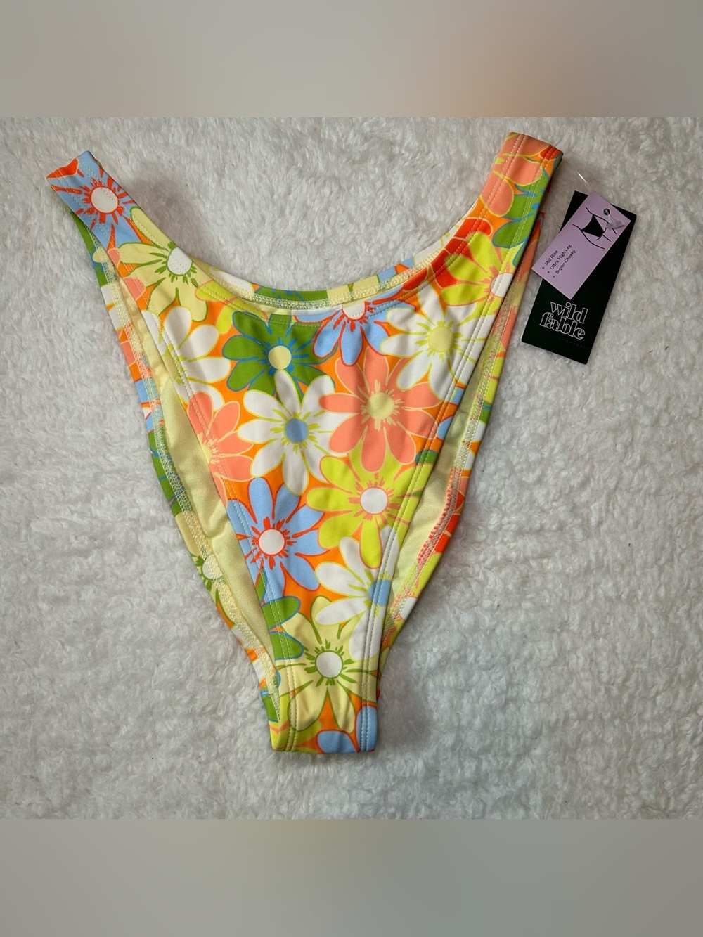Wild Fable Women’s Mid Rise Cheeky Flower Print Bikini Bottoms Medium NWT